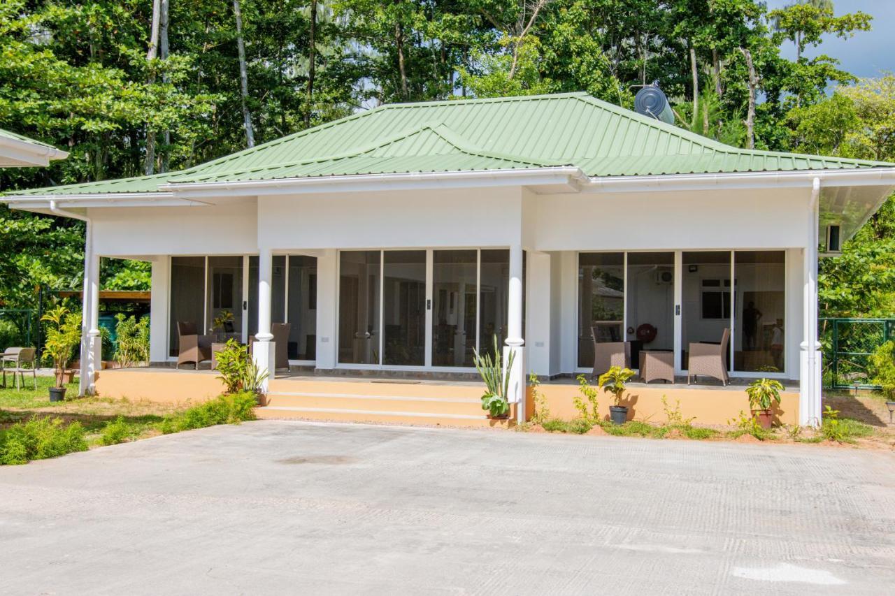 Macmillan'S Holiday Villas Grand Anse  Kültér fotó