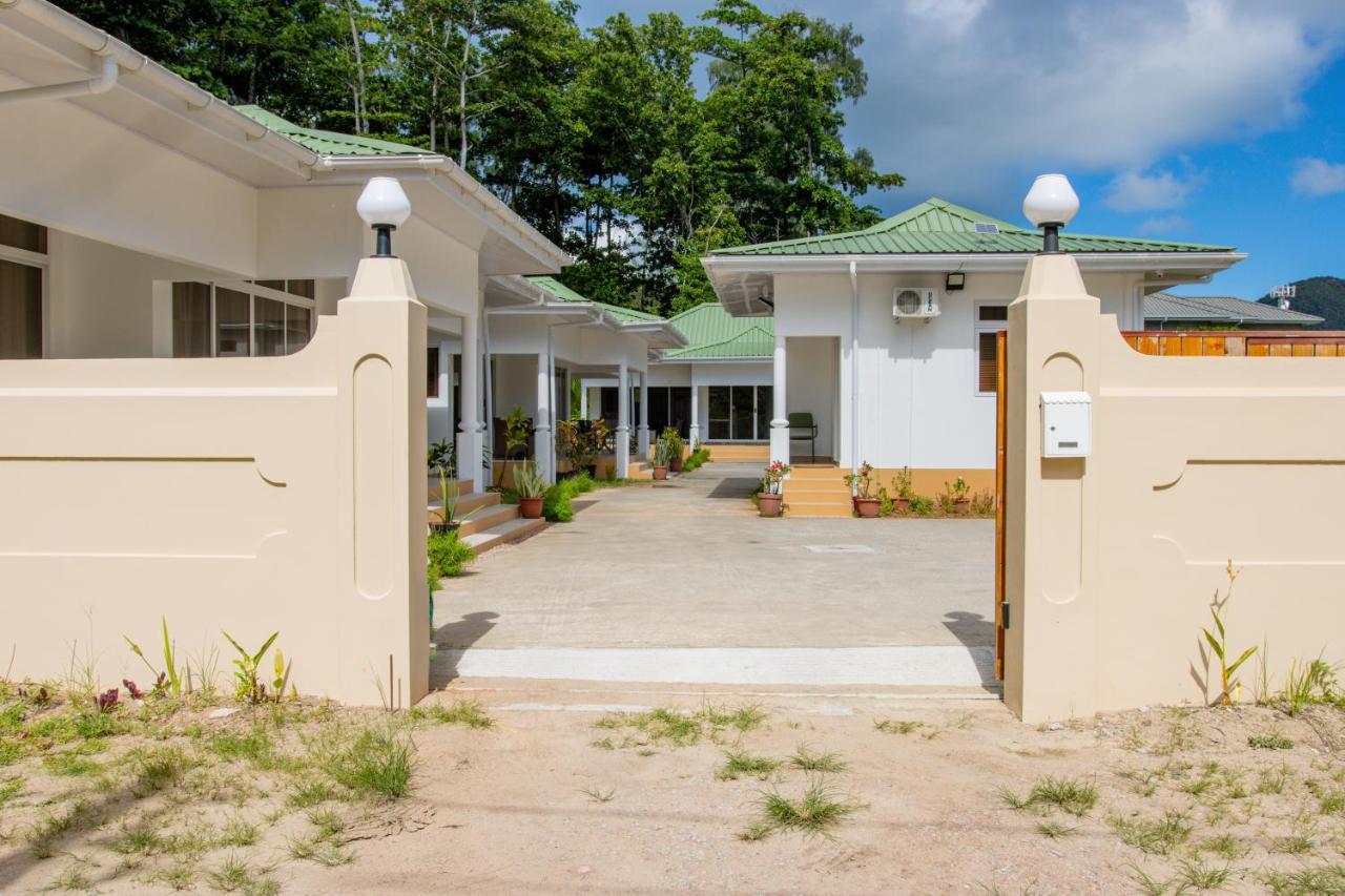 Macmillan'S Holiday Villas Grand Anse  Kültér fotó